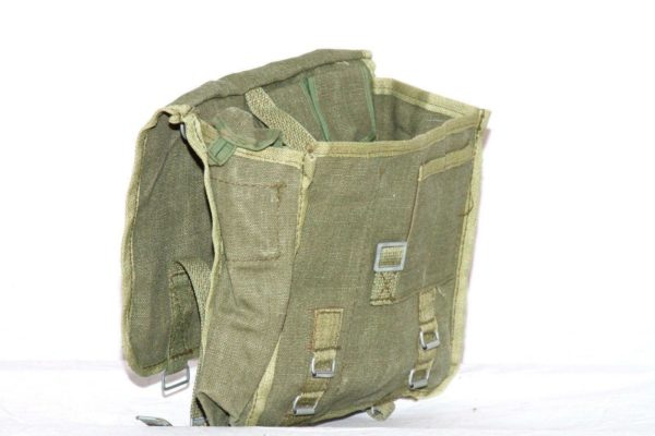 Russian army surplus canvas shoulder / gas mask bag - UNISSUED