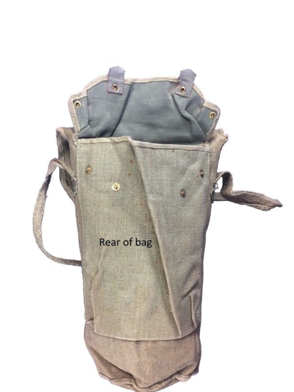 Vintage Italian army surplus canvas gas mask bag  / shoulder  / ammo bag - Image 3