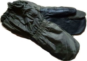 French army surplus  cold weather lined  mitts gloves  separate trigger finger