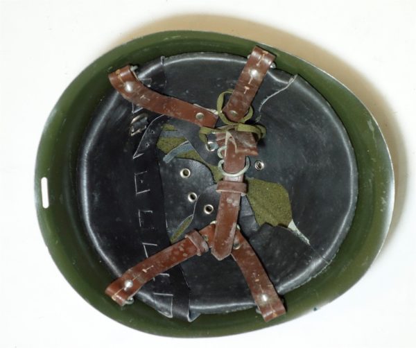 Romanian army surplus M73 steel combat helmet - Image 2