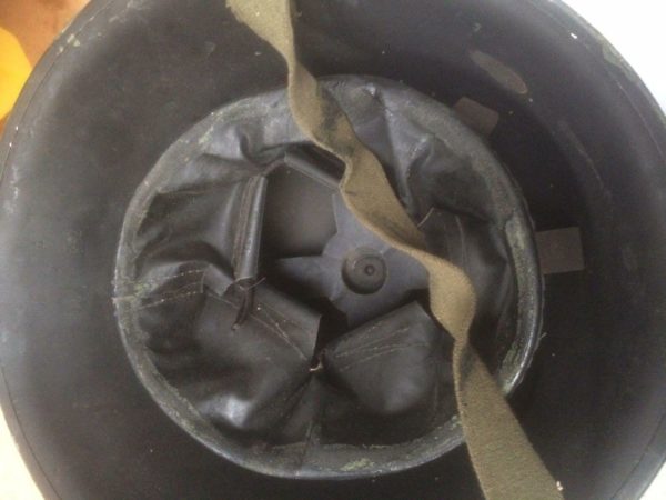 Original British military army surplus mark 4 ( Mk IV ) steel combat helmet - Image 2
