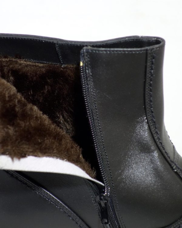 BRAND NEW Czech Army Surplus Leather Half Boot with Faux Fur Lining - Image 3