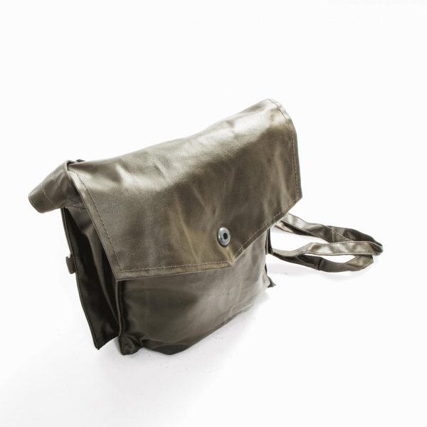 East German Army Surplus M41 Gas Mask with filter and bag - Image 2