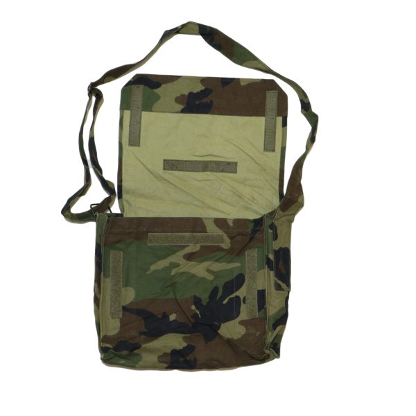 East European army surplus woodland camouflage shoulder / bread /  bag - Image 3