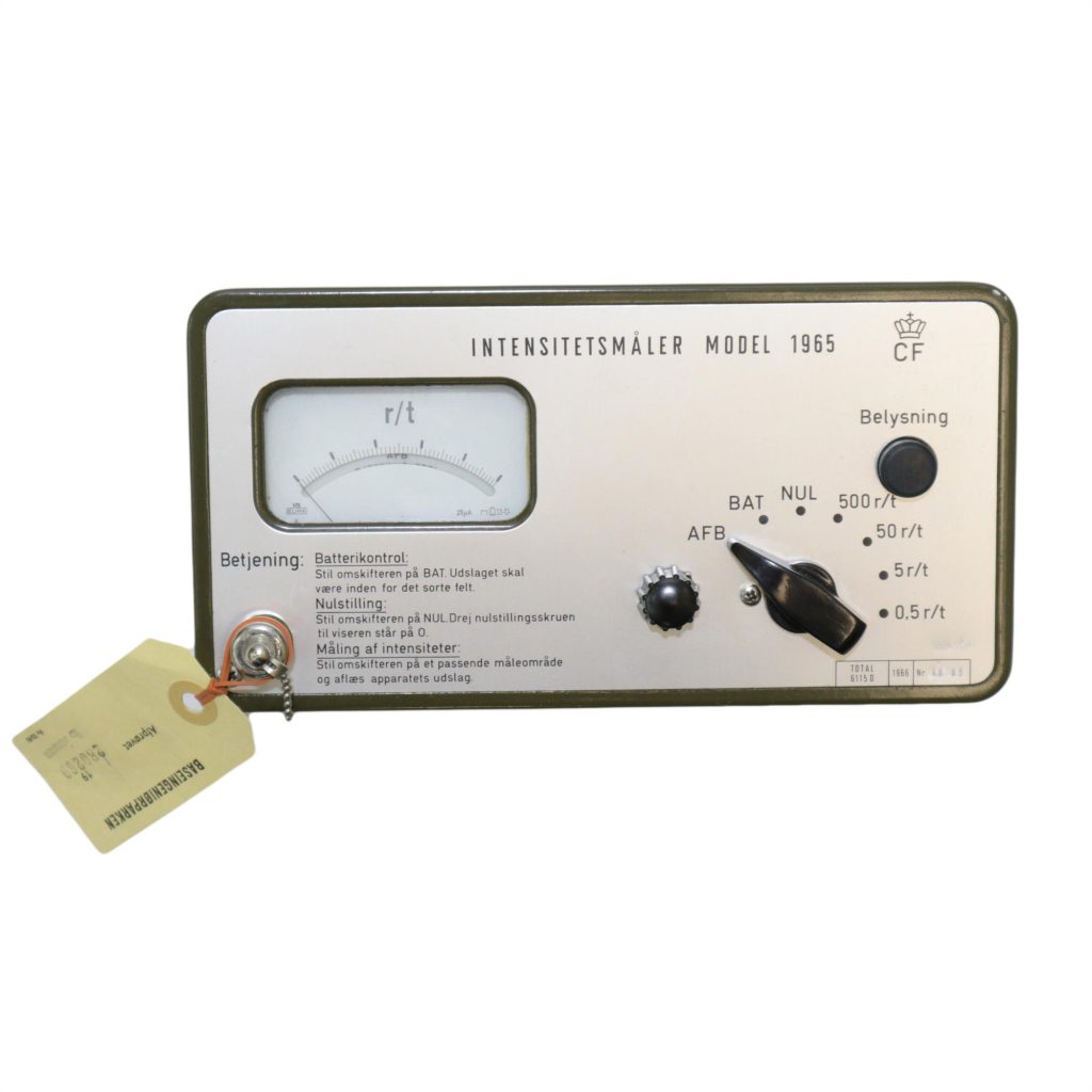 Genuine Danish Army Surplus Geiger Counter in Canvas Case Vintage 1960s