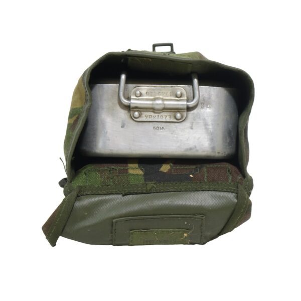 Genuine British Army Surplus Mess Tins in DPM Camo Utility Pouch - Image 2