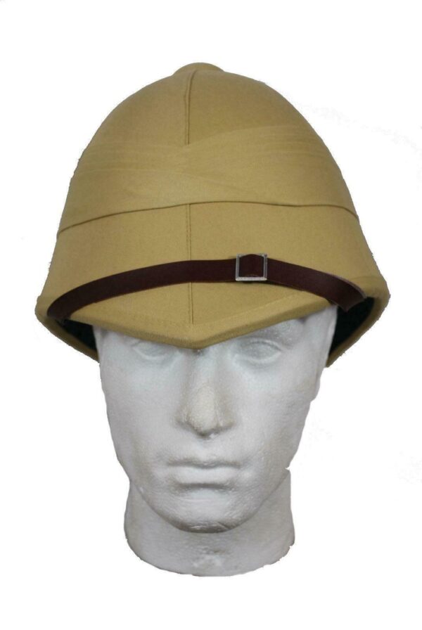 British colonial style,  (tropical) pith helmet