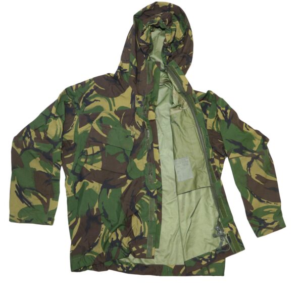 British army surplus MVp DPM camouflage waterproof smock with hood - Image 2