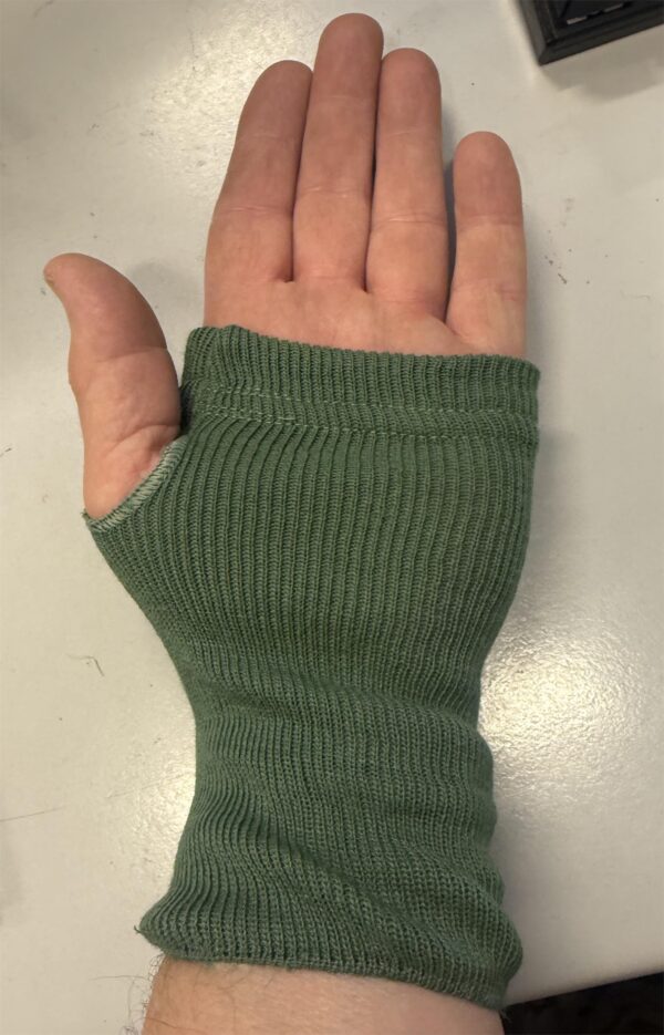 OTTAWEAR wicking wristovers / wristlets MERAKLON - Image 2