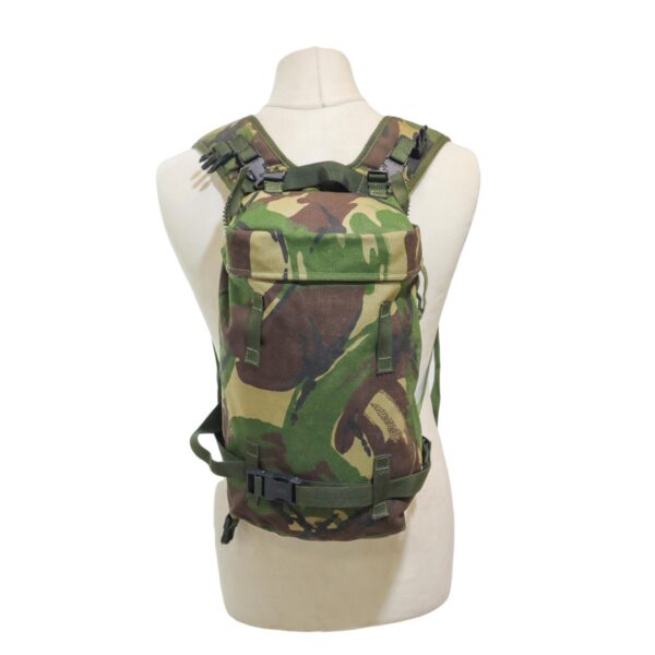 Genuine British Army Single Rocket Pouch Day Pack DPM Camouflage Rucksack - Image 2