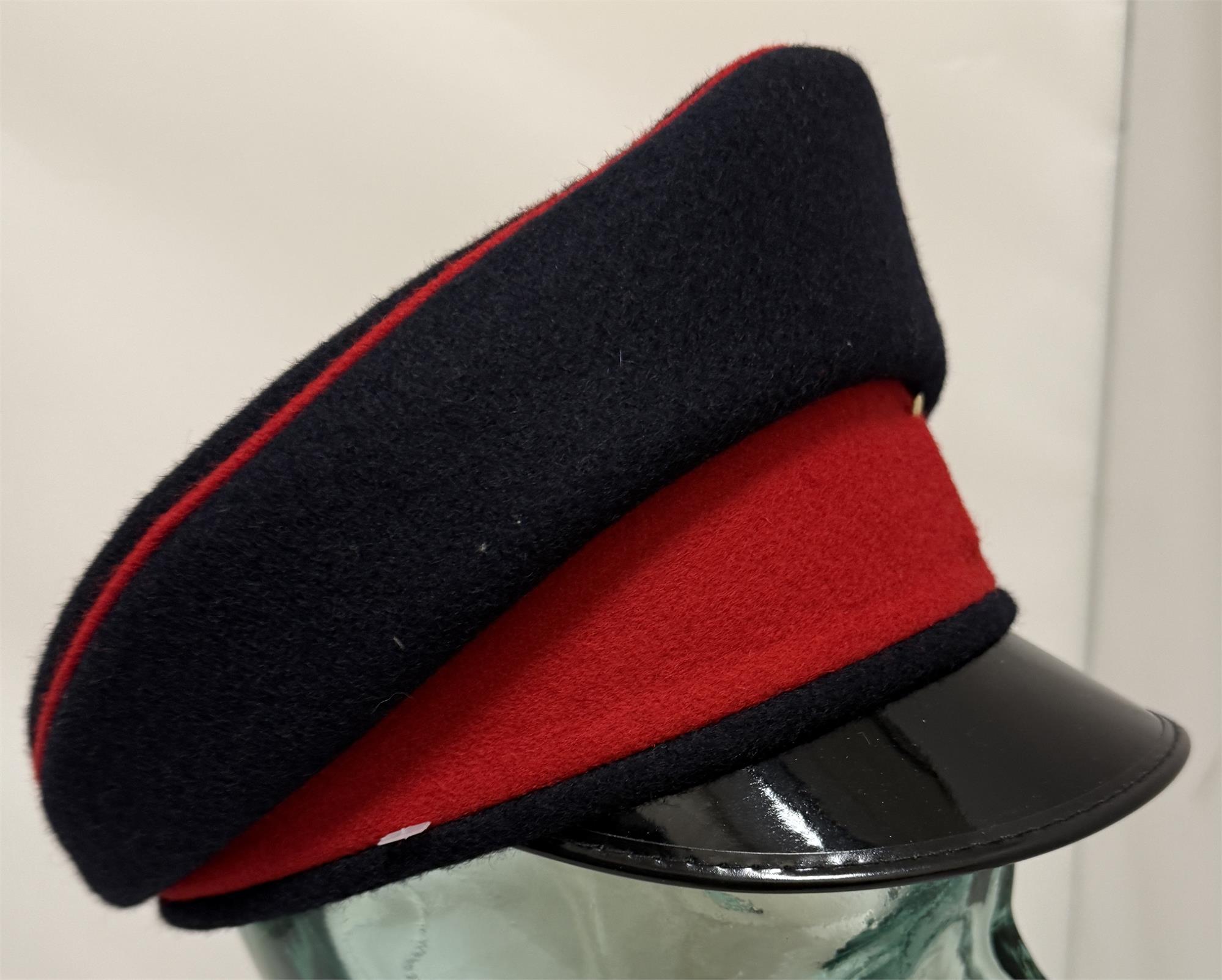 Genuine Royal Artillery Black Red Dress Uniform Cap Female - Image 3