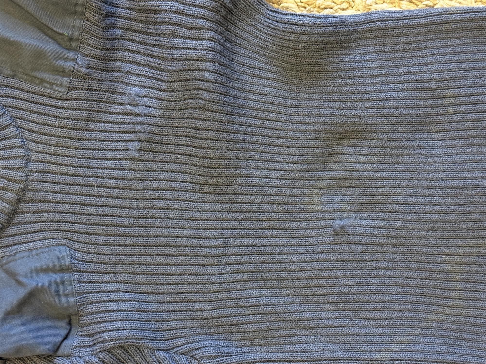 RAF light blue / grey pullover - grade 2 - Image 2