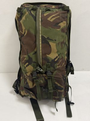 British DPM radio pack for cougar radios 096