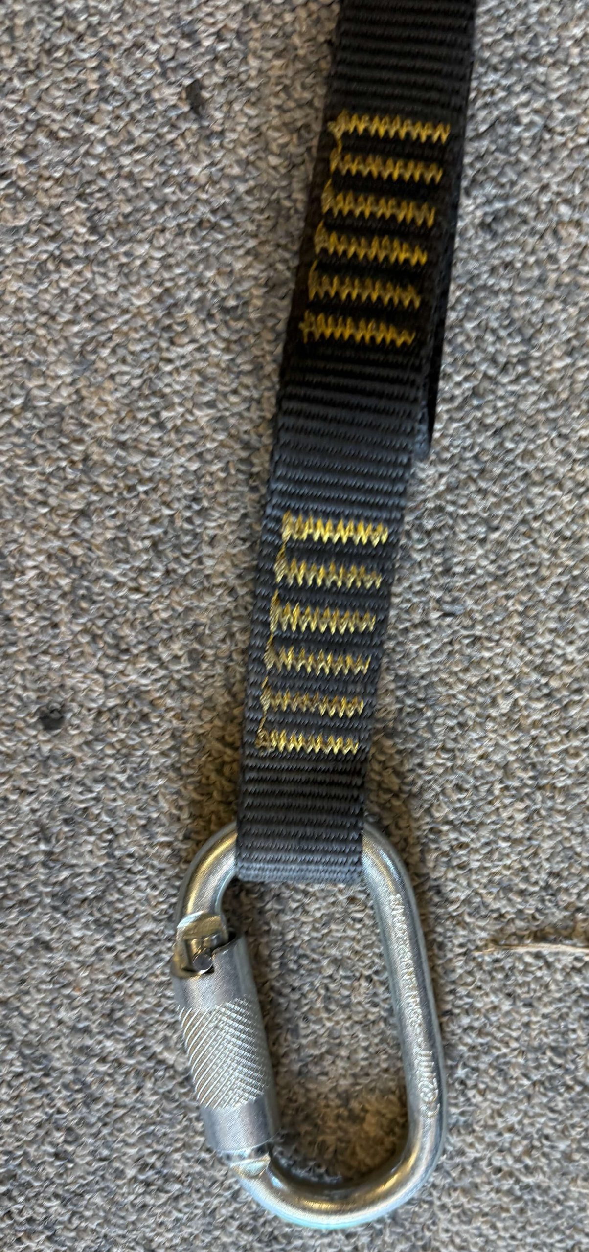 Ridgegear working at height Scaffold hook with gated carabiner - Image 3