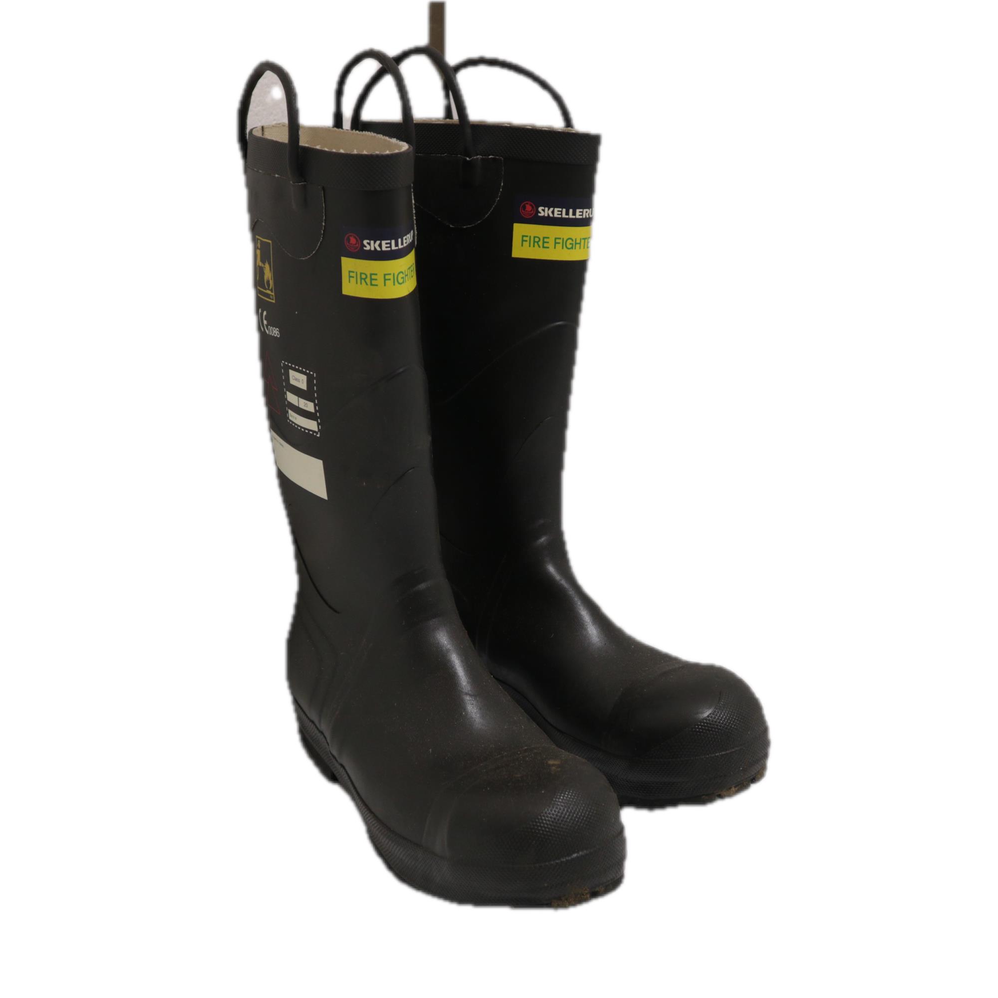 Skellerup rubber fireboots firefighter MOD surplus grade 1 condition