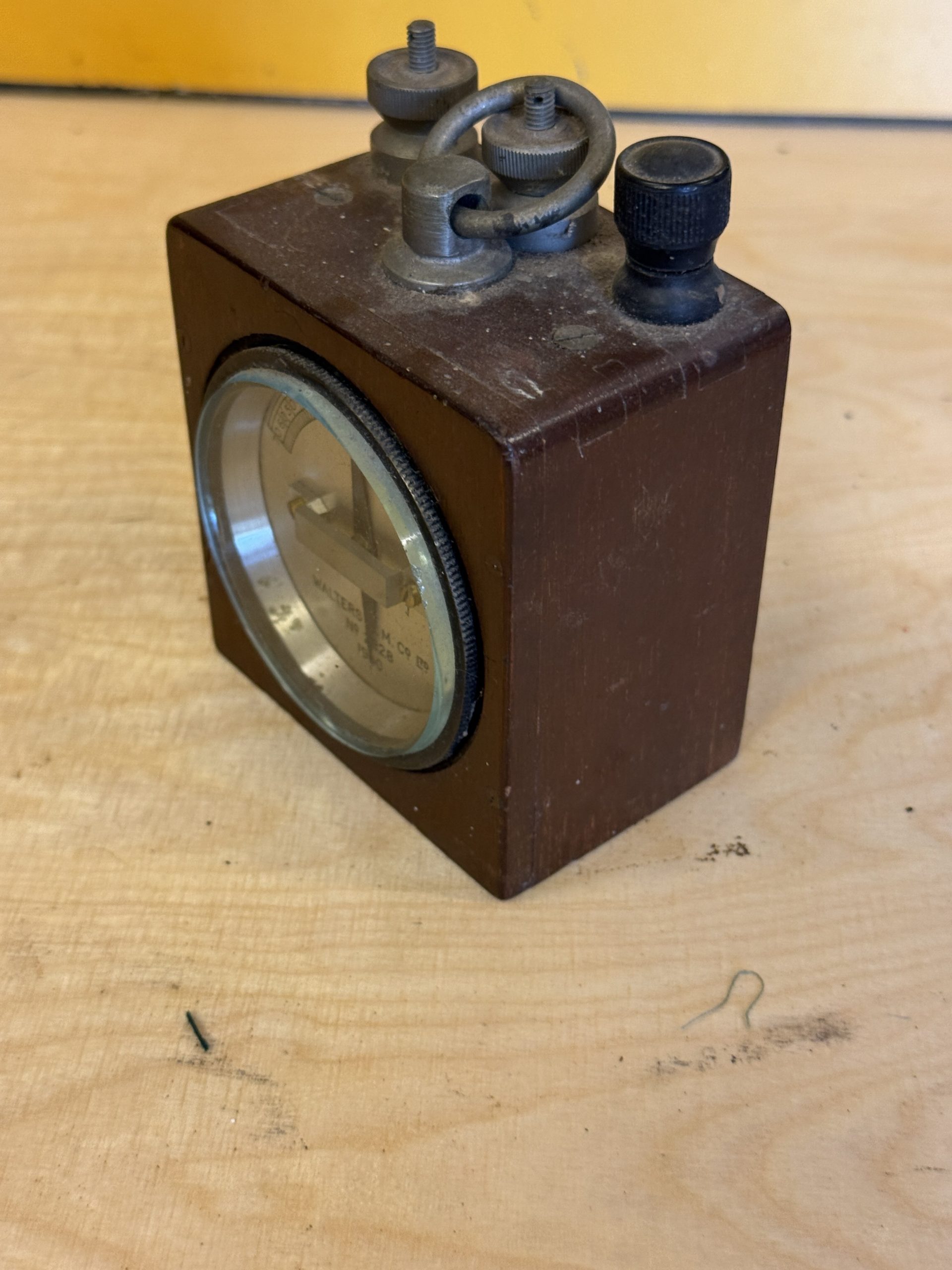 WW2 Walters and Co LTD Q and I electrical test meter dated 1940 - Image 4