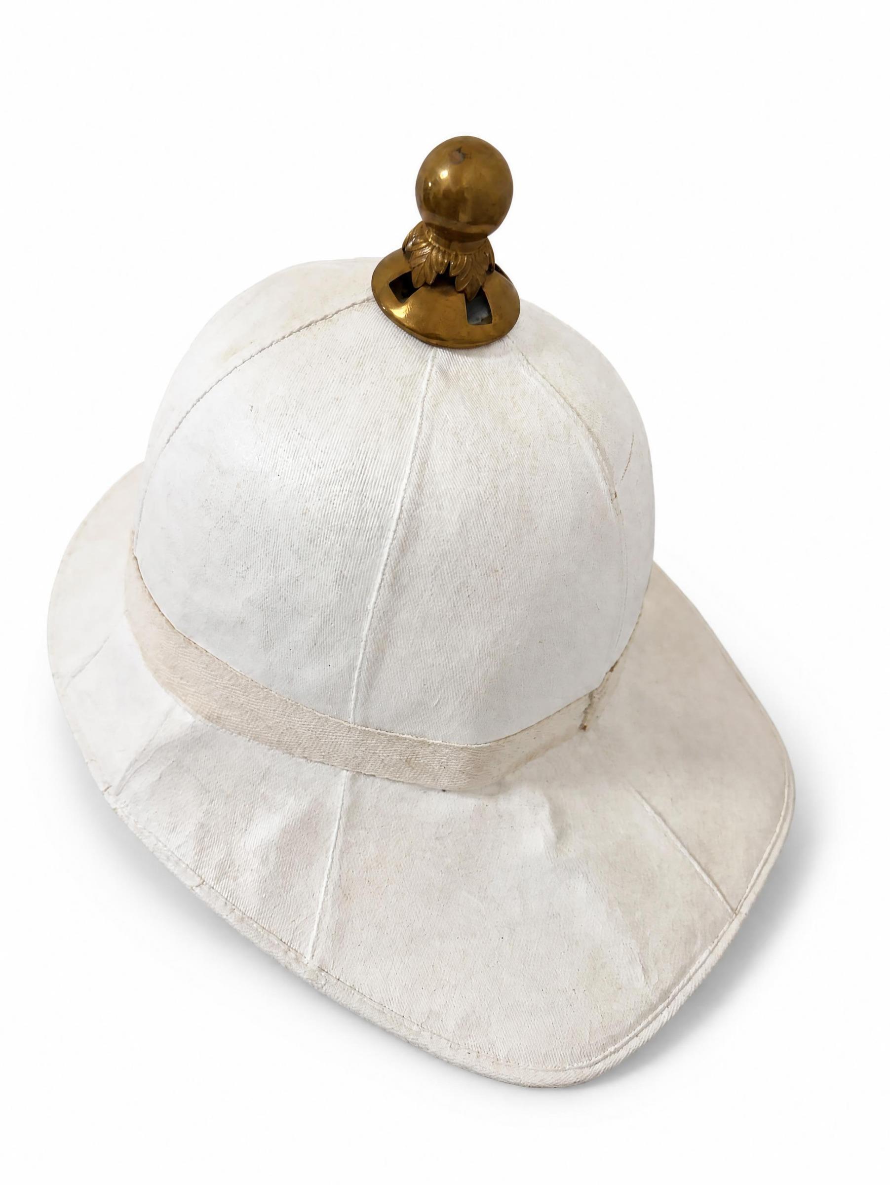 Vintage Royal Marines 1960's pith / ceremonial helmet size 59 - Image 4