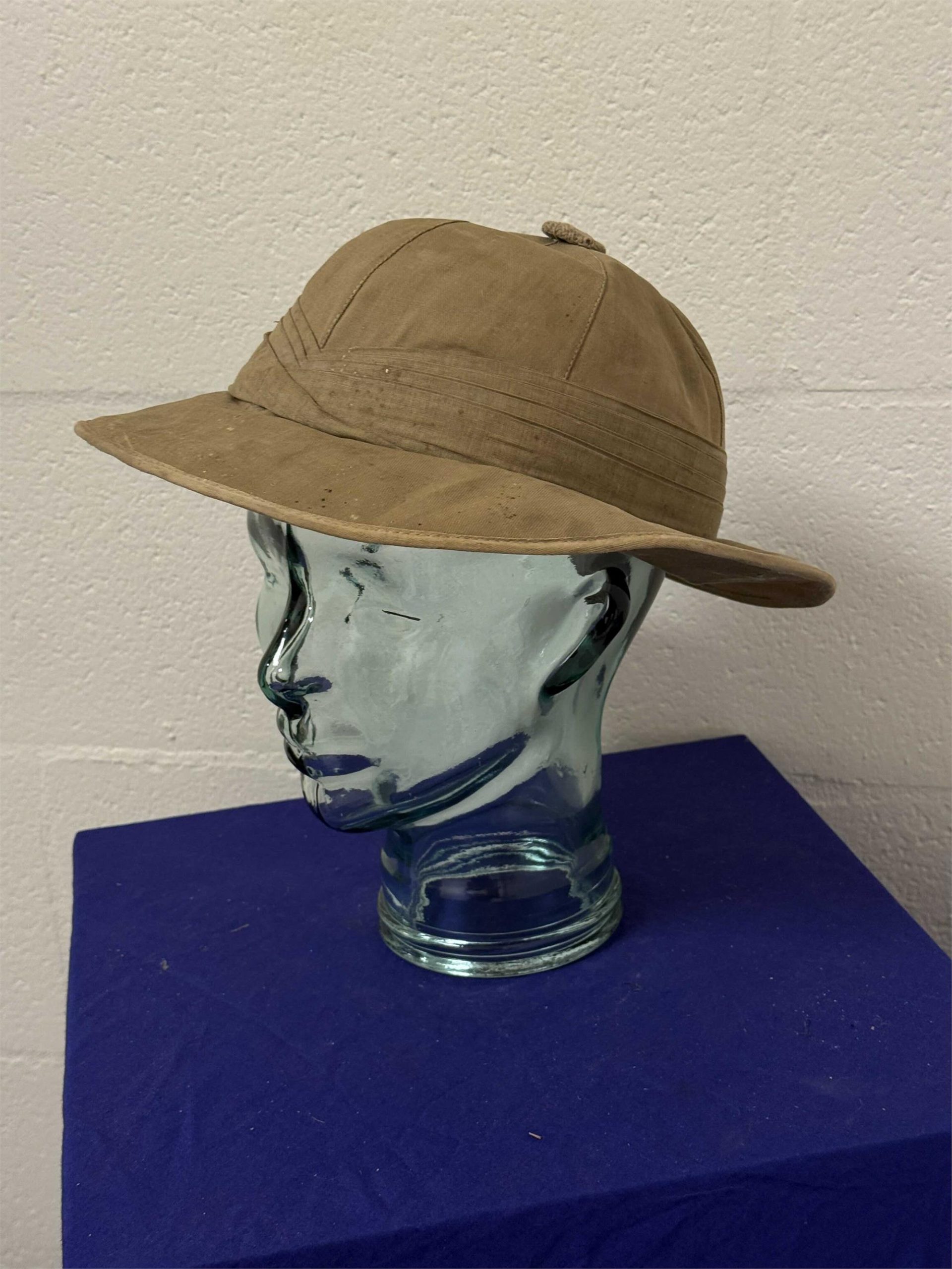 Vintage Ellwoods of London WW1 era Pith Helmet - Image 2