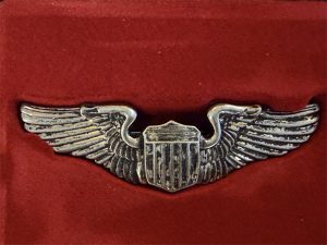 Replica USAAF American WW2 Pilots wings with early war pin back fastener